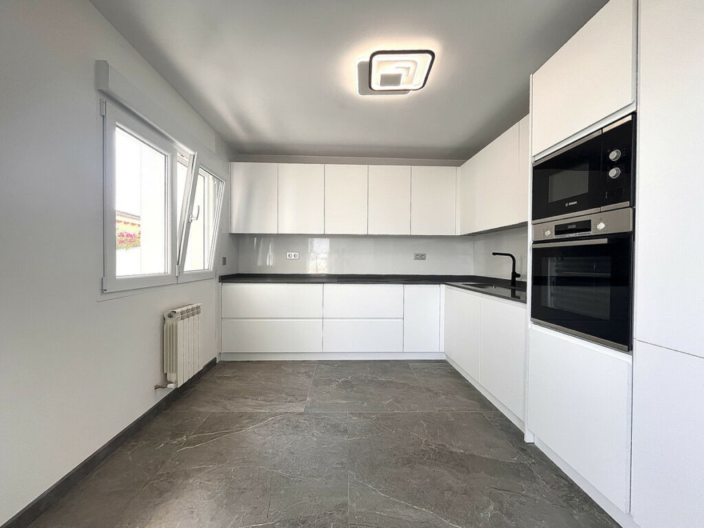 Detached Villa Los Balcones Alicante - image 6