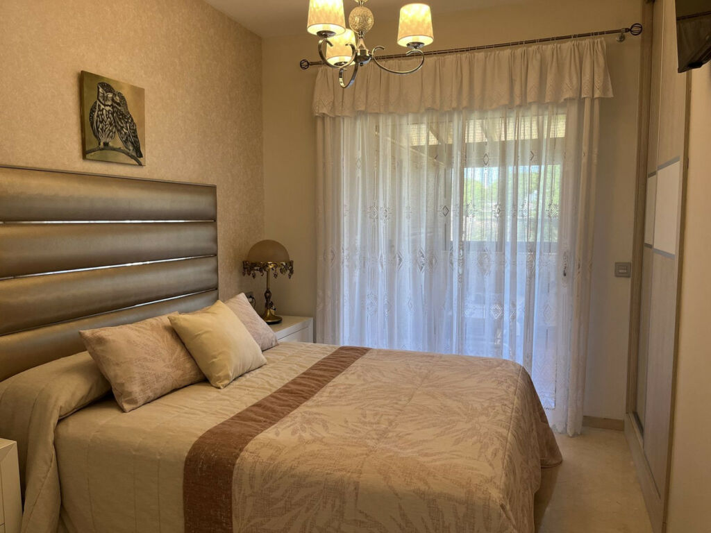 Penthouse Estepona Málaga - image 6