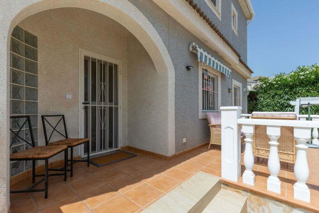 Detached Villa San Fulgencio Alicante - image 6