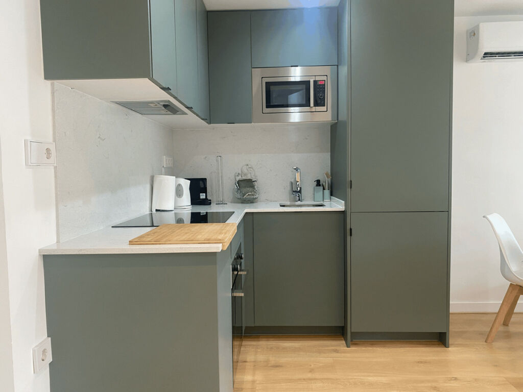 Middle Floor Apartment Estepona Málaga - image 6