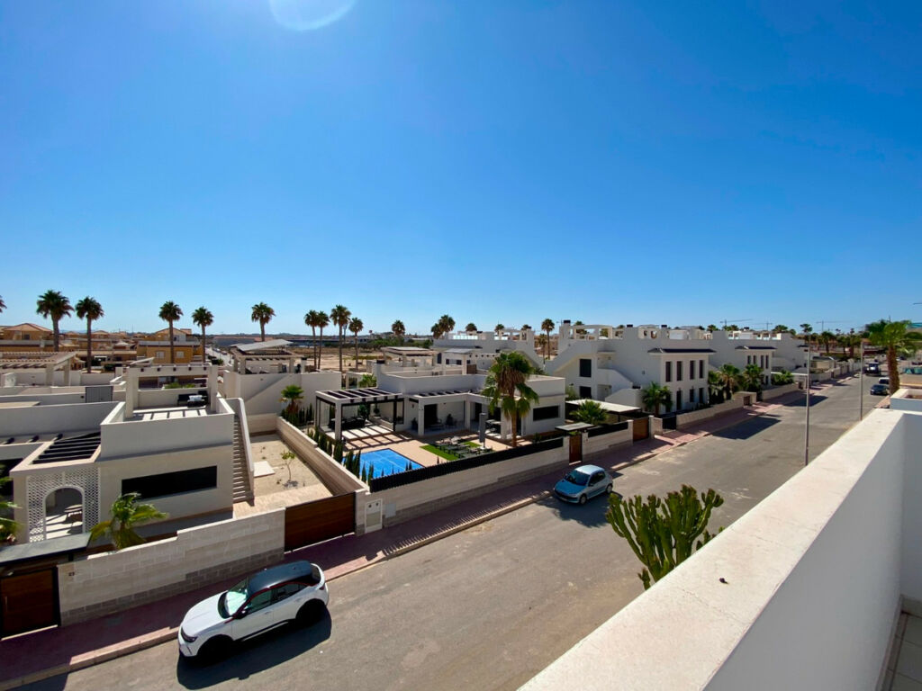 Detached Villa Ciudad Quesada Alicante - image 61