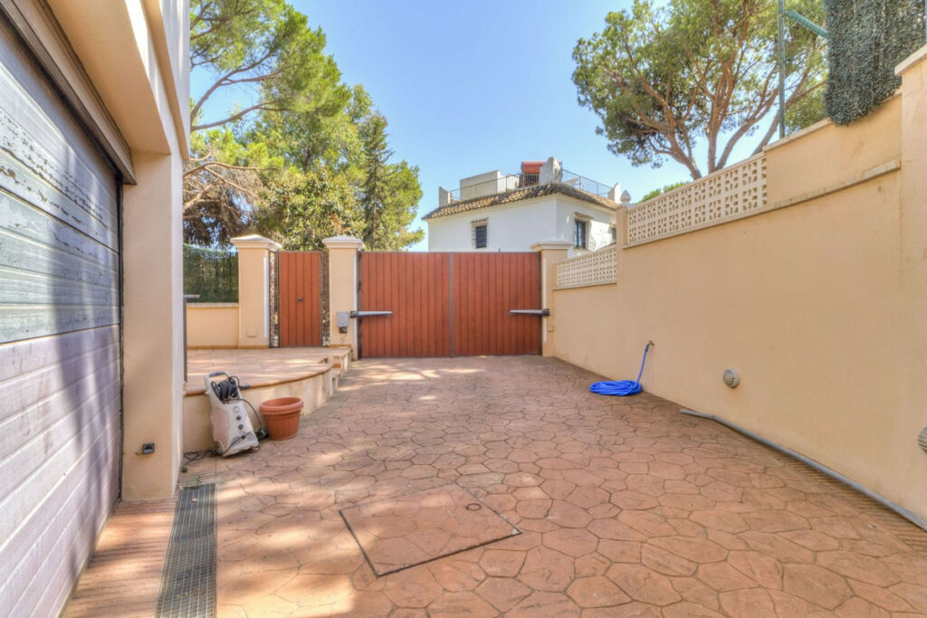 Detached Villa Las Chapas Málaga - image 61