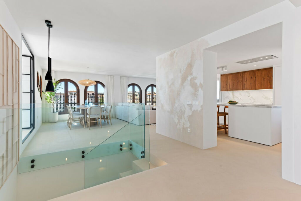 Penthouse Duplex La Duquesa Málaga - image 5
