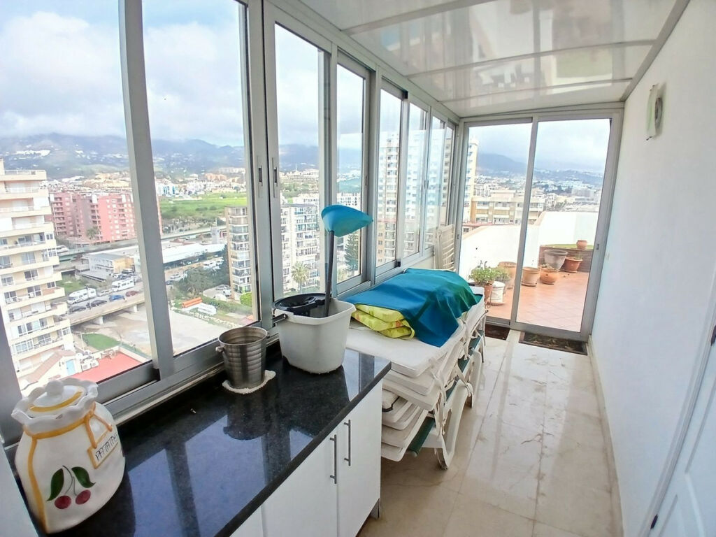 Penthouse Fuengirola Málaga - image 7