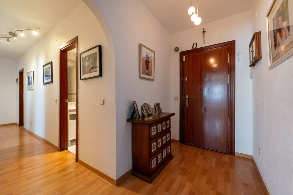 Middle Floor Apartment Torreblanca Málaga - image 7