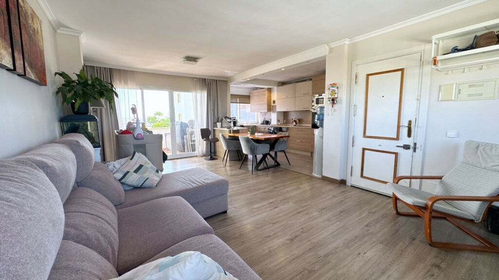 Middle Floor Apartment Riviera del Sol Málaga - image 7