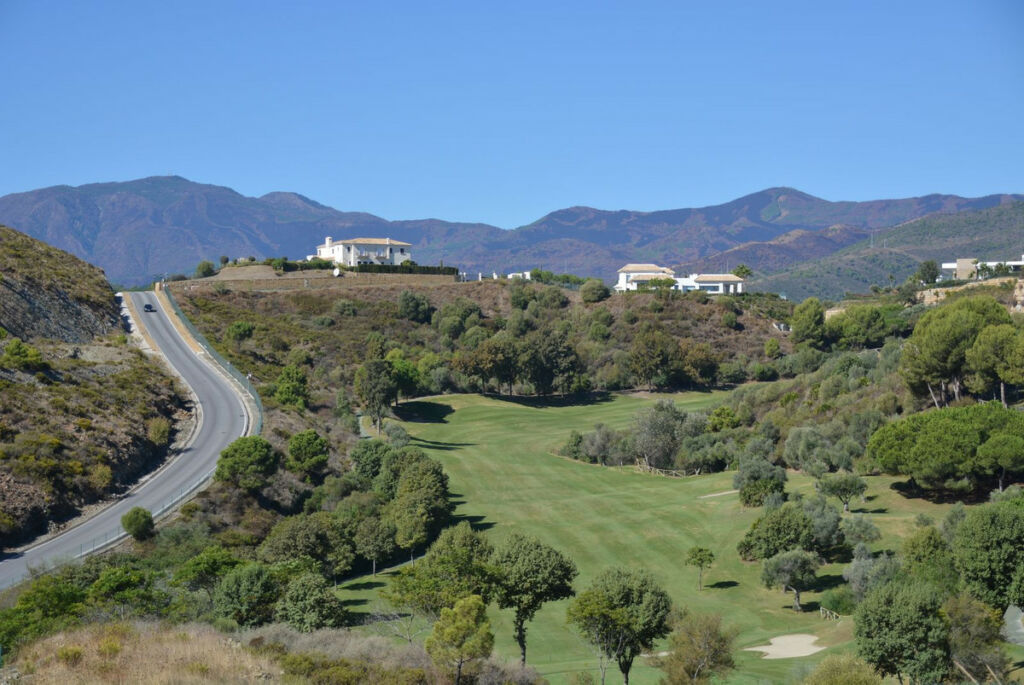 Residential Plot Benahavís Málaga - image 7