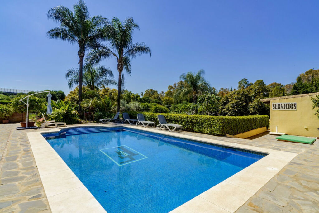 Detached Villa Benahavís Málaga - image 7