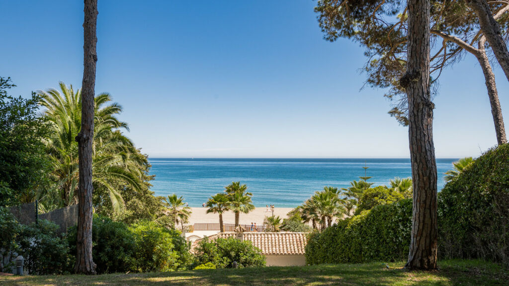 Detached Villa The Golden Mile Málaga - image 7