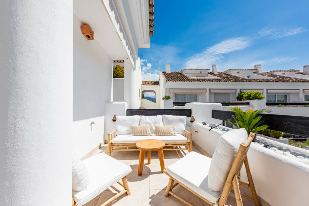 Penthouse Nueva Andalucía Málaga - image 7