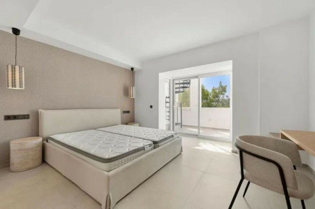 Penthouse Duplex Aloha Málaga - image 7