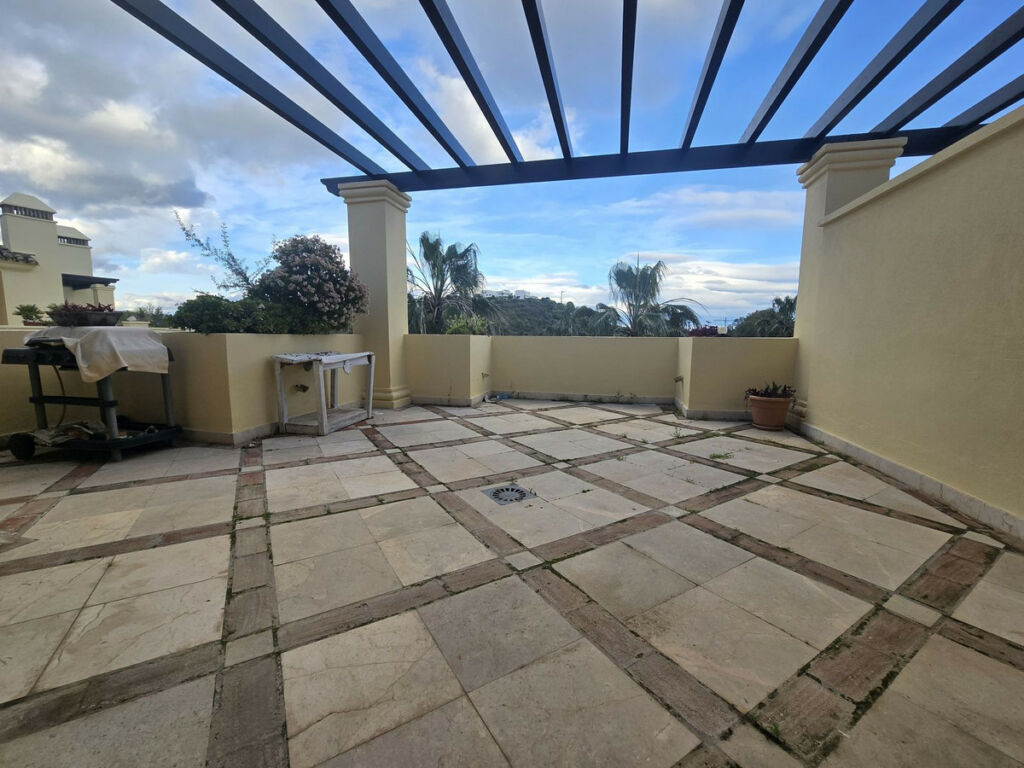 Middle Floor Apartment Casares Málaga - image 7