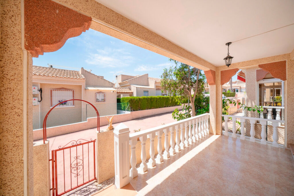 Detached Villa Algorfa Alicante - image 7