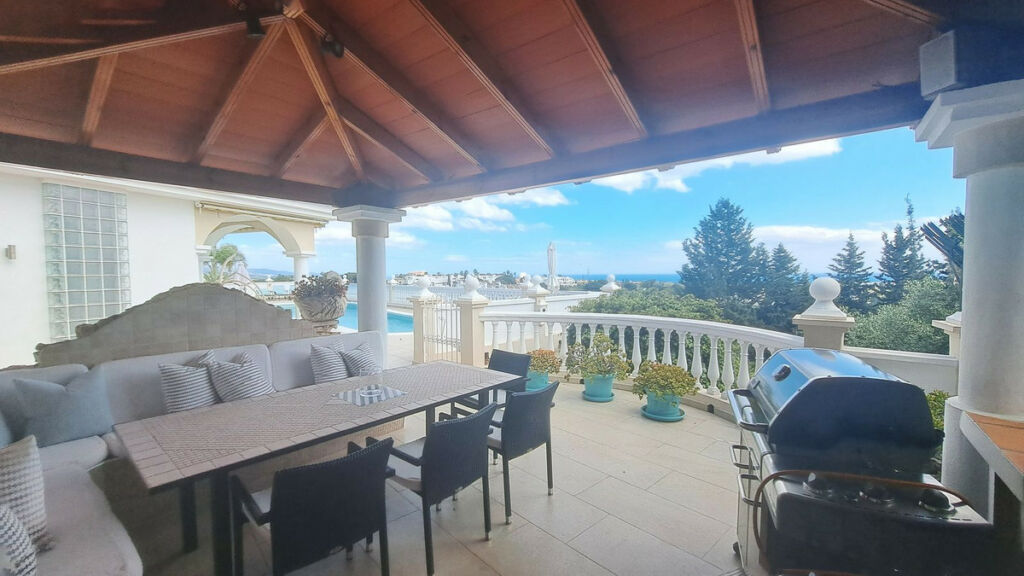 Detached Villa La Quinta Málaga - image 7