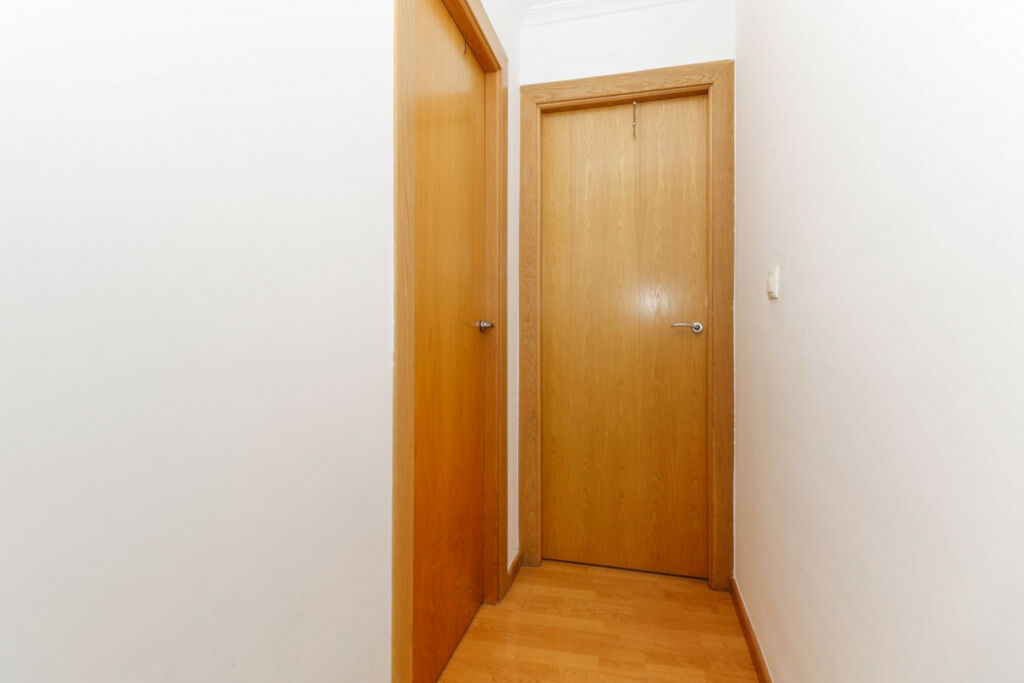 Middle Floor Apartment Torrevieja Alicante - image 7