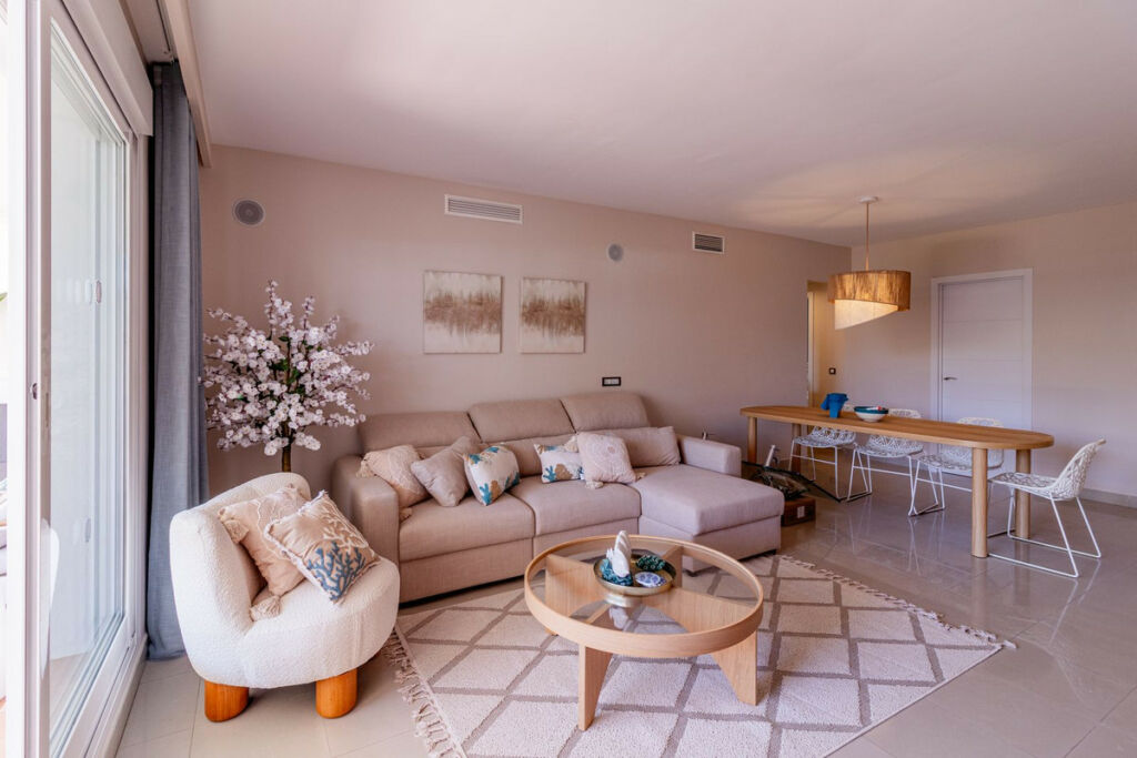 Ground Floor Apartment El Paraiso Málaga - image 7