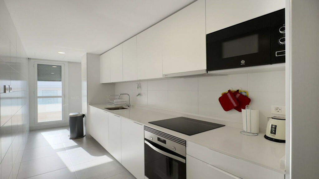 Top Floor Apartment Nueva Andalucía Málaga - image 7