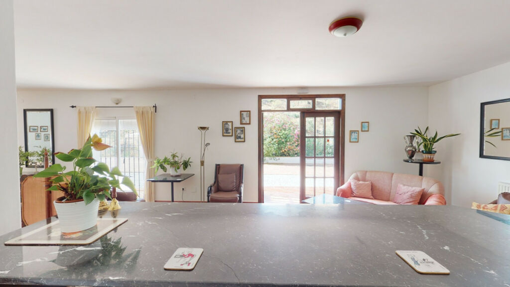 Detached Villa Macharaviaya Málaga - image 7