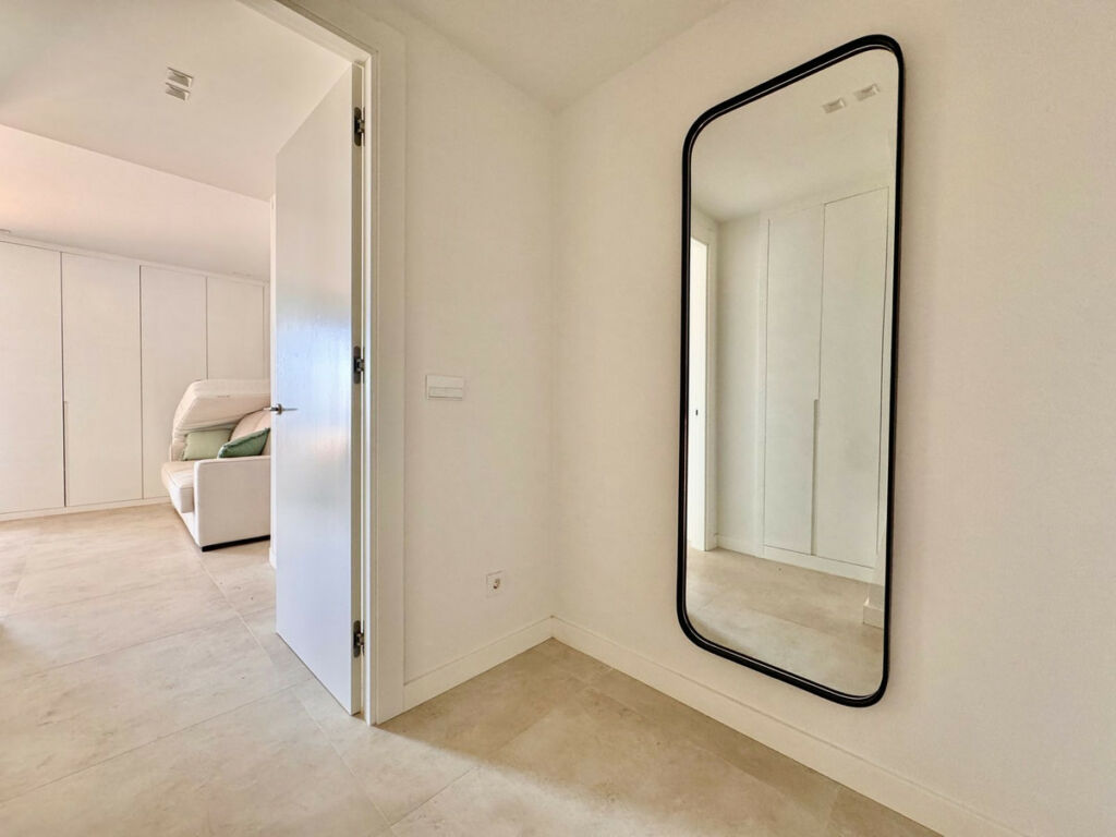Middle Floor Apartment Puerto de Cabopino Málaga - image 16