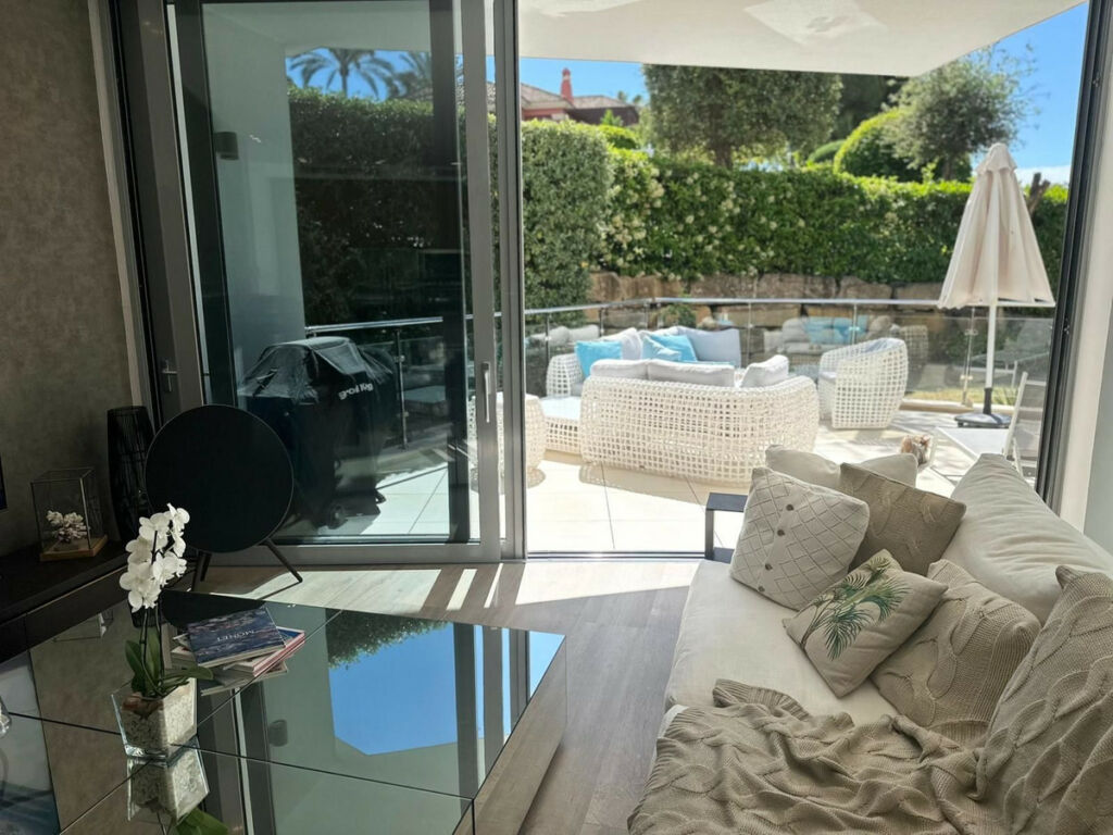 Townhouse Sierra Blanca Málaga - image 7