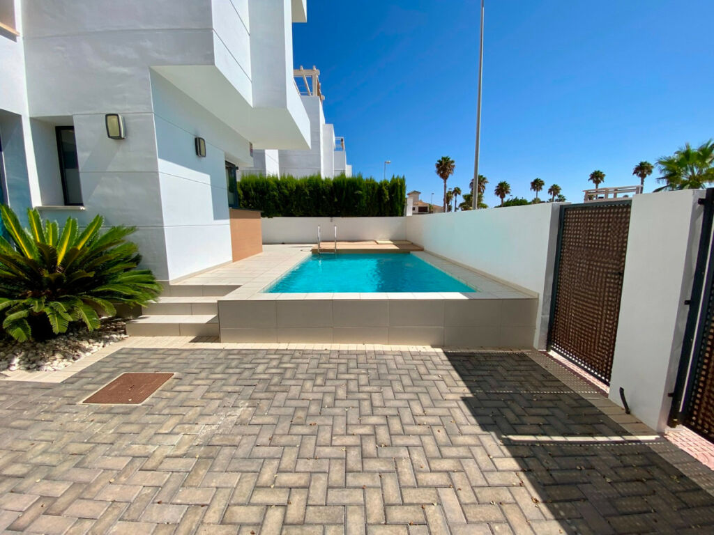 Detached Villa Ciudad Quesada Alicante - image 15