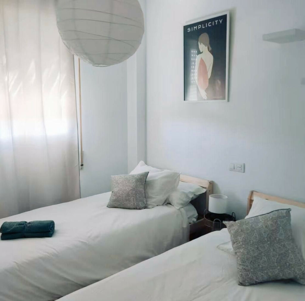 Middle Floor Apartment El Faro Málaga - image 7
