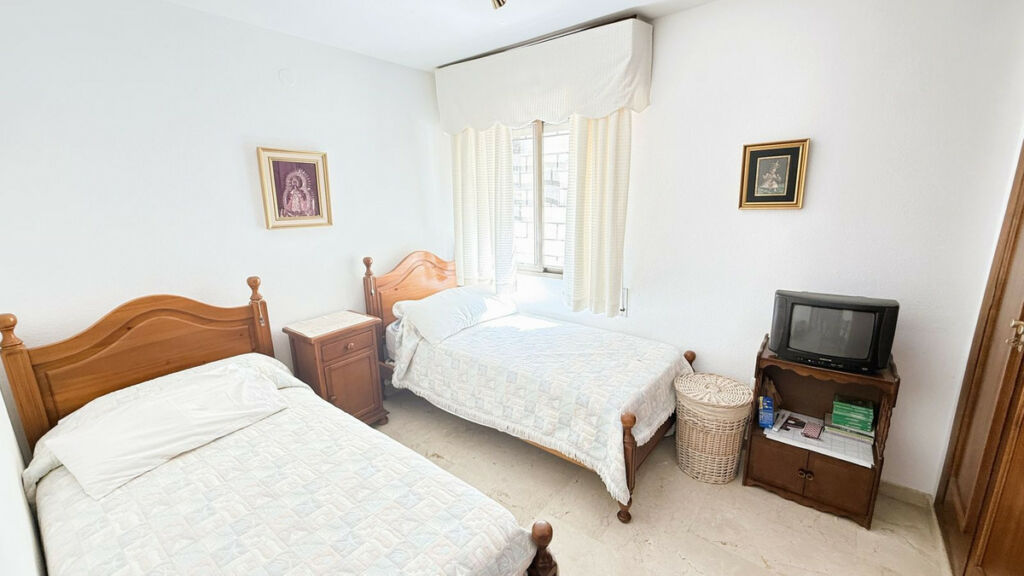 Middle Floor Apartment Marbella Málaga - image 7