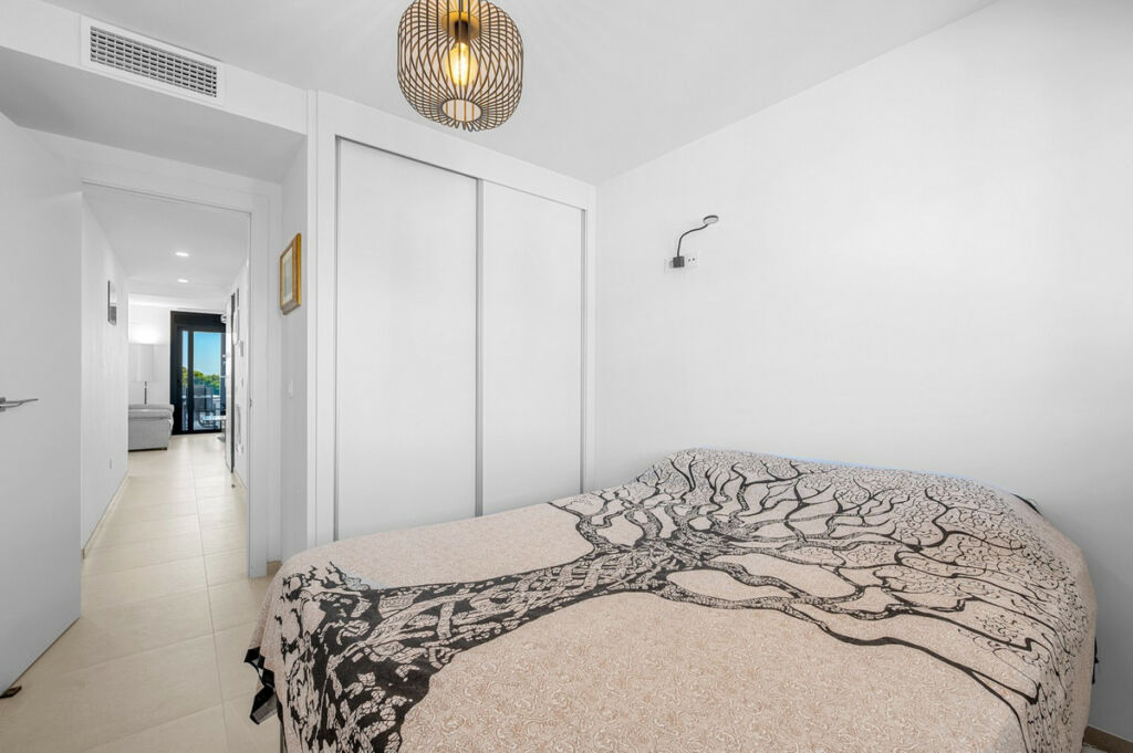 Middle Floor Apartment Punta Prima Alicante - image 7