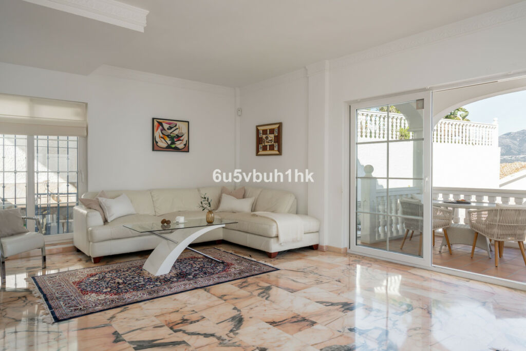 Detached Villa Fuengirola Málaga - image 7
