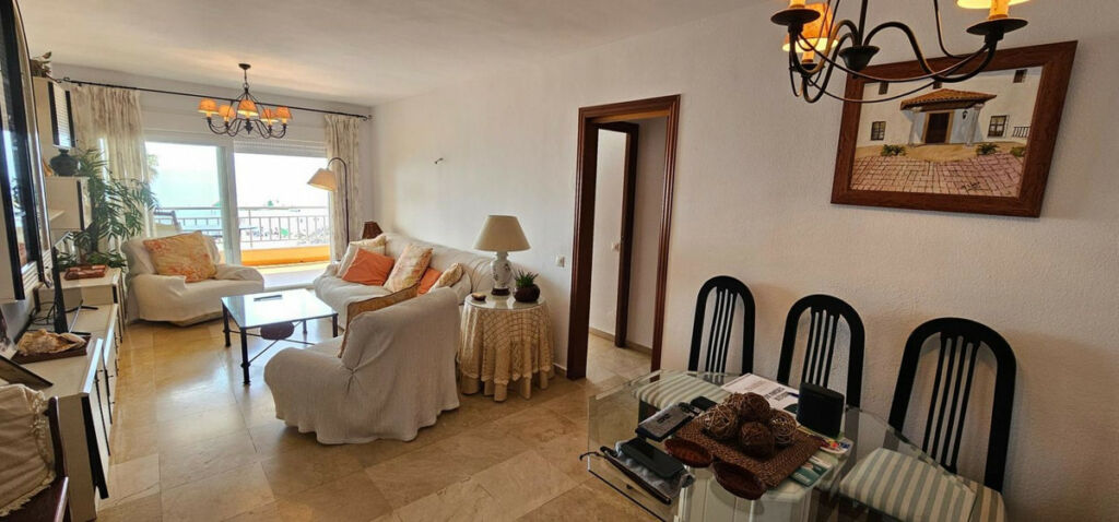 Middle Floor Apartment Los Boliches Málaga - image 7