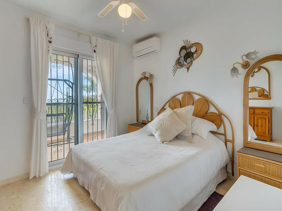 Detached Villa Benidoleig Alicante - image 7