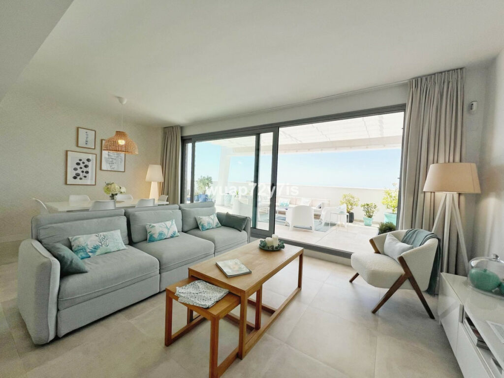 Penthouse Estepona Málaga - image 7