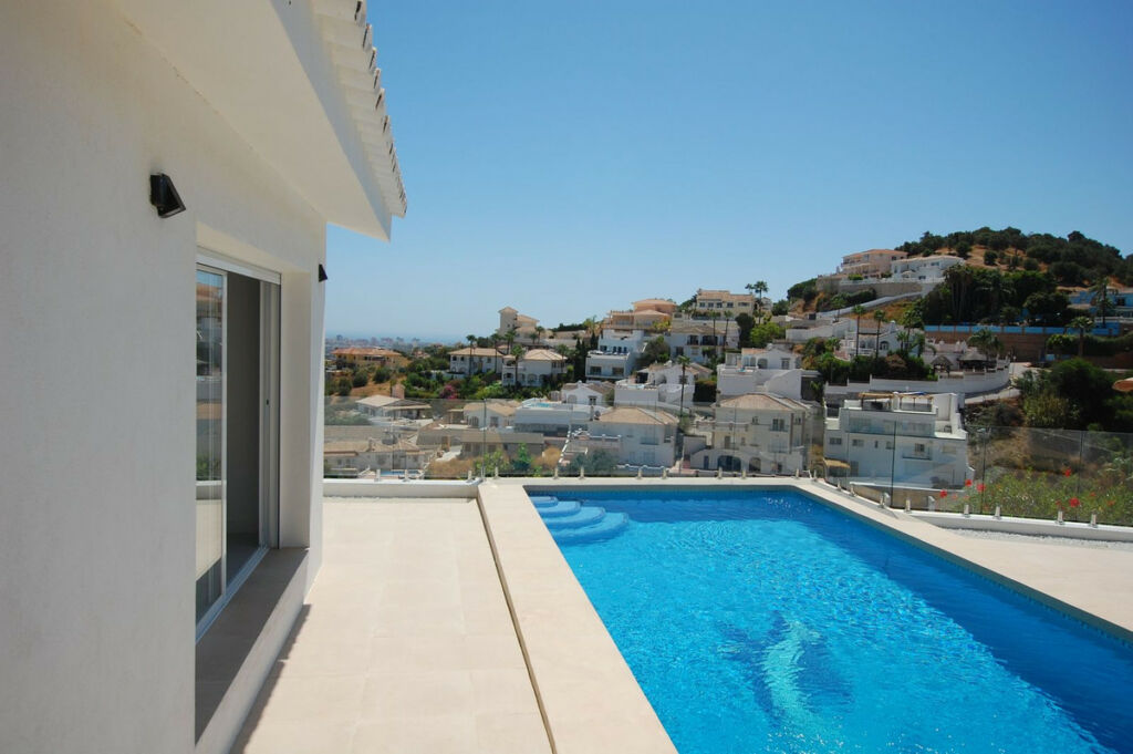 Detached Villa Cerros del Aguila Málaga - image 7