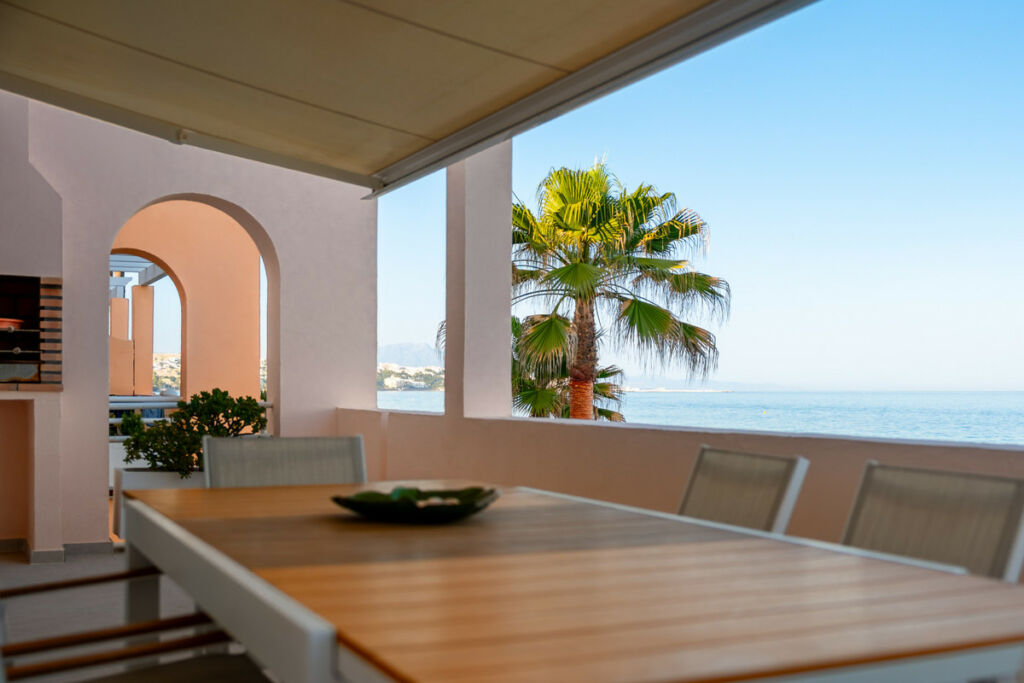 Middle Floor Apartment Estepona Málaga - image 7
