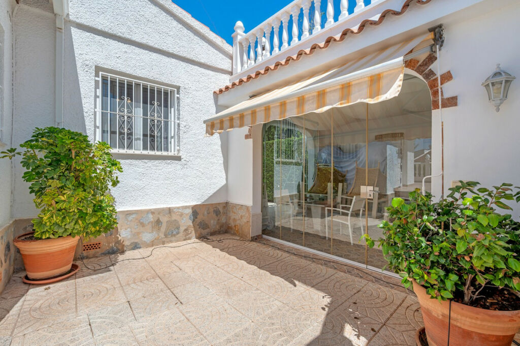 Detached Villa Ciudad Quesada Alicante - image 7
