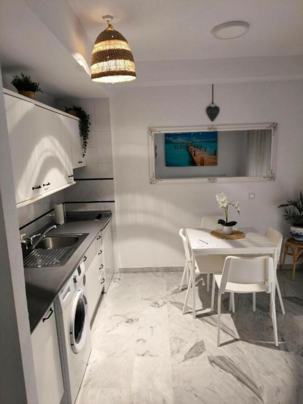 Middle Floor Apartment Fuengirola Málaga - image 7