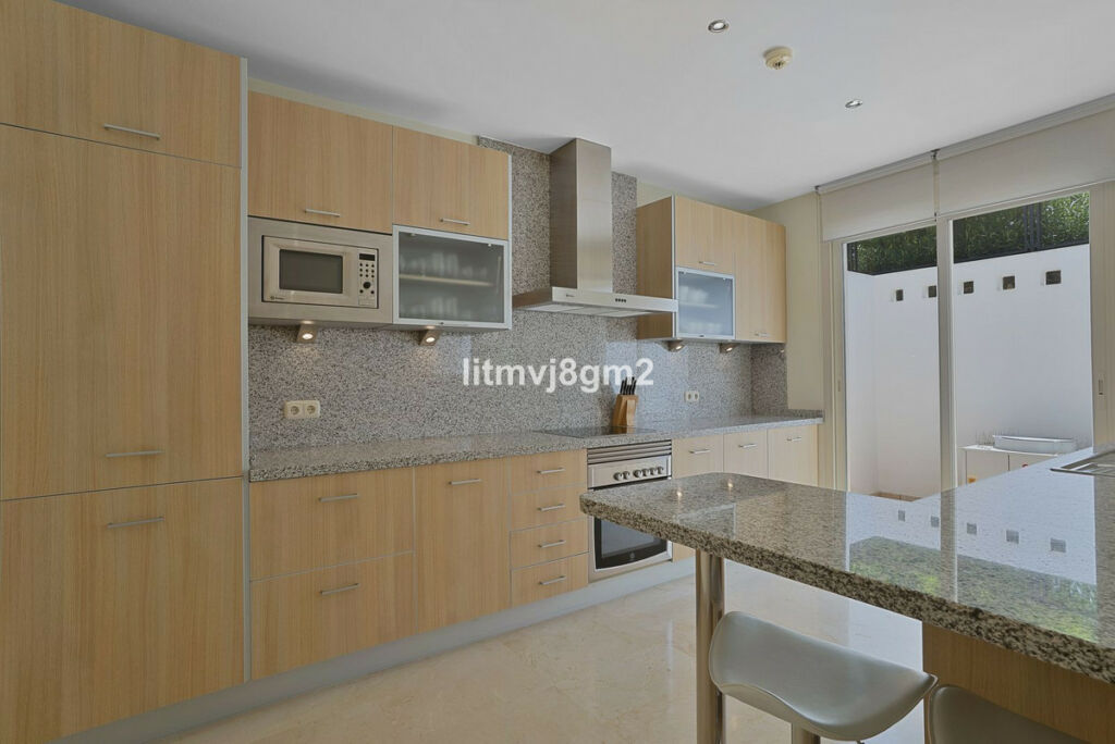 Townhouse La Cala Golf Málaga - image 7