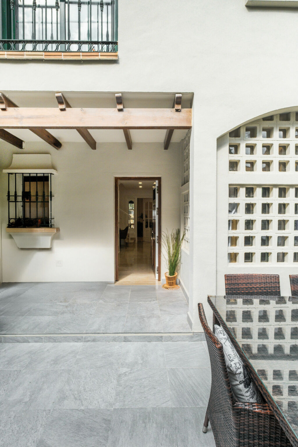 Townhouse Nagüeles Málaga - image 7