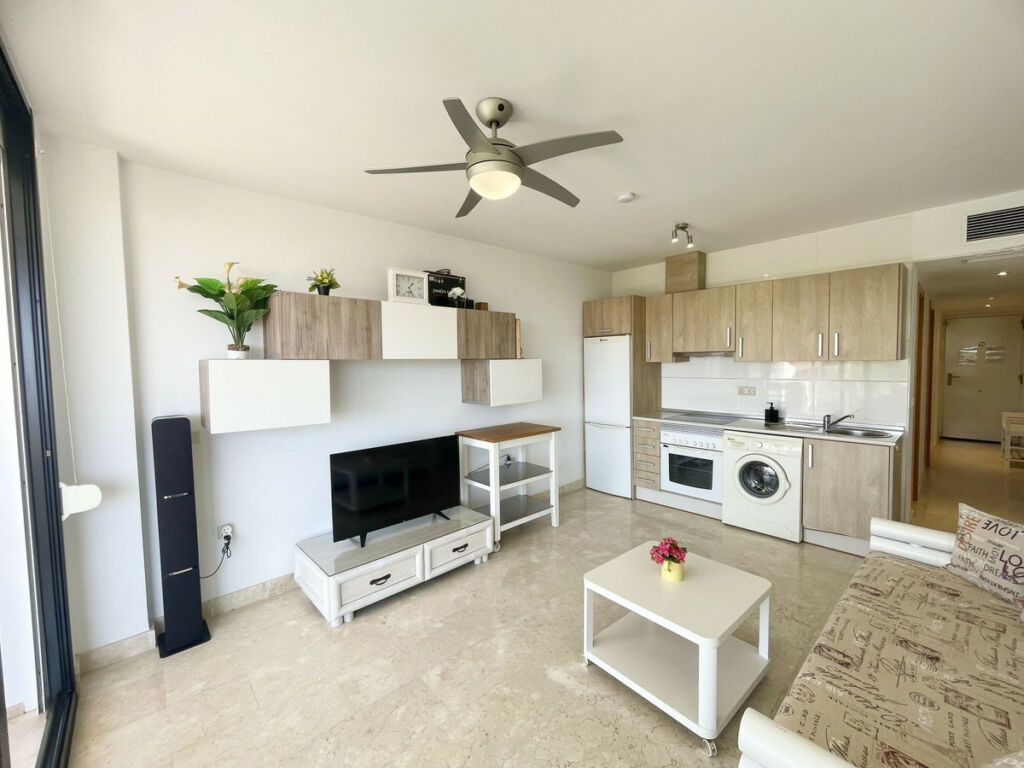 Middle Floor Apartment Riviera del Sol Málaga - image 7
