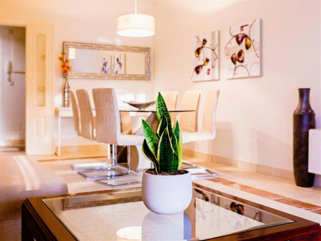 Ground Floor Apartment Estepona Málaga - image 7