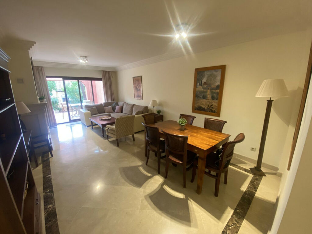 Top Floor Apartment Marbella Málaga - image 7
