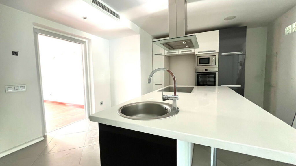 Detached Villa La Nucia Alicante - image 7