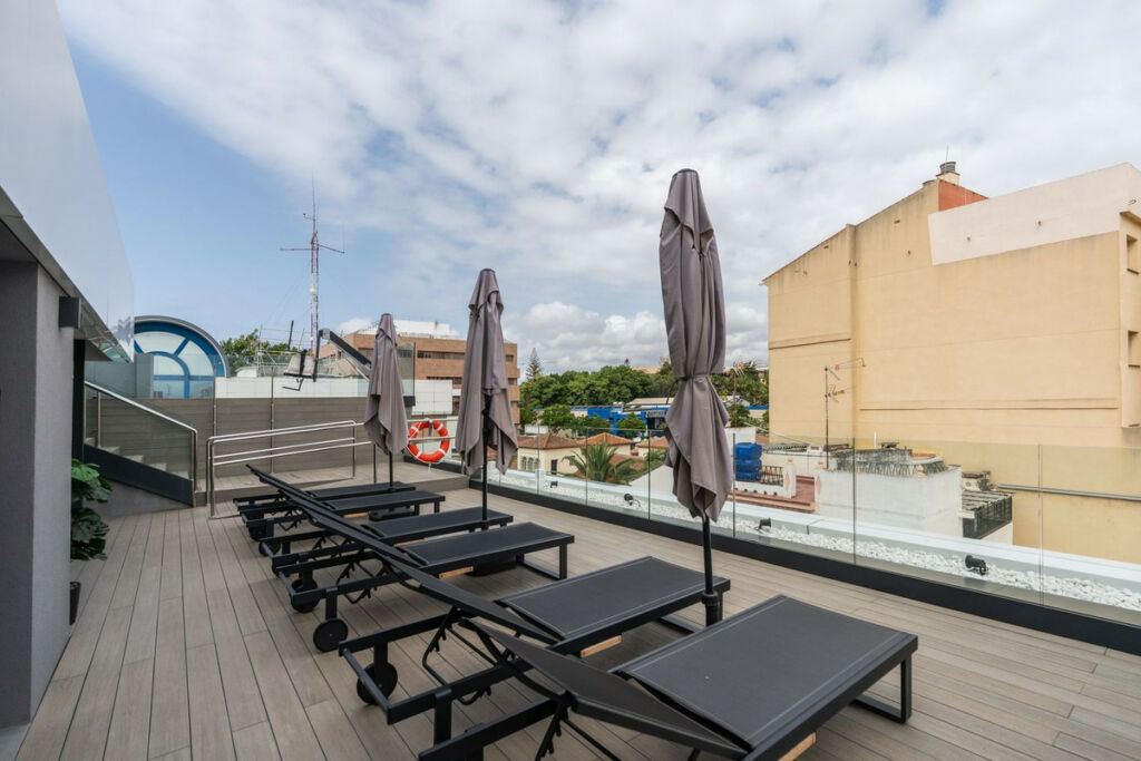 Middle Floor Apartment Fuengirola Málaga - image 18