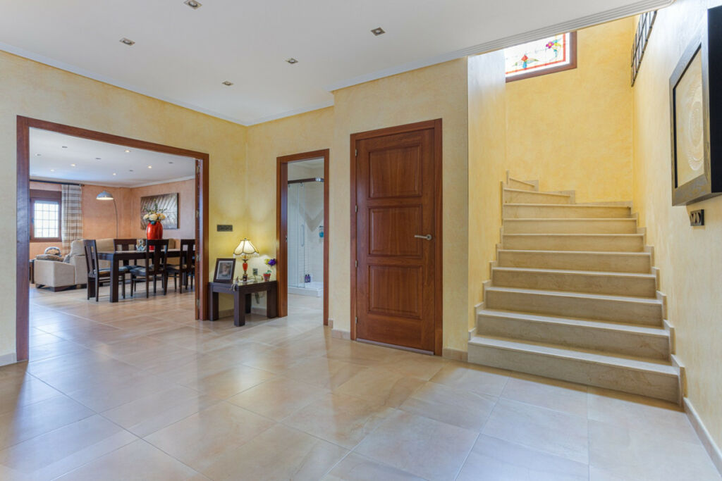 Detached Villa Los Montesinos Alicante - image 7