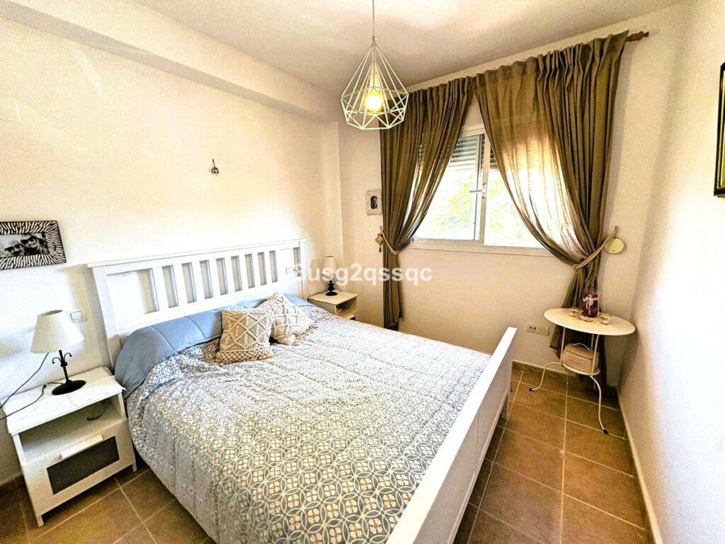 Ground Floor Apartment Casares Málaga - image 4