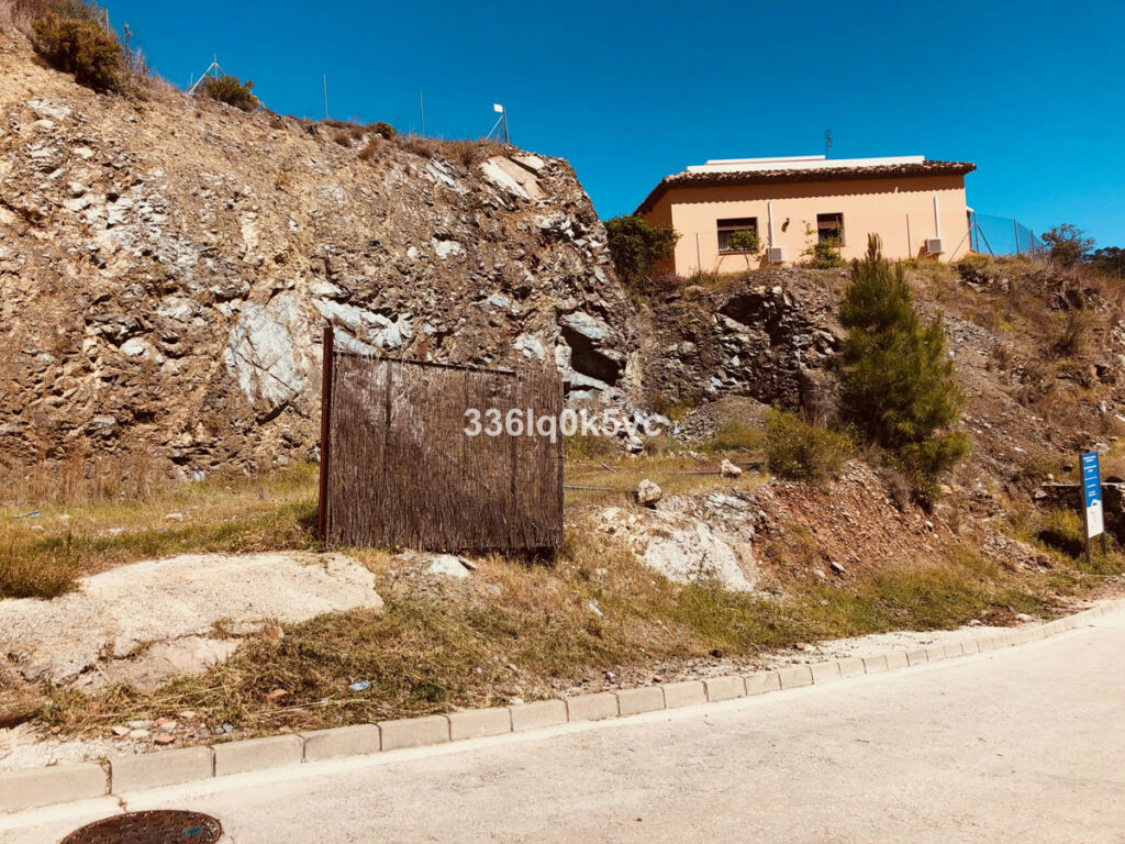 Residential Plot Benahavís Málaga - image 7