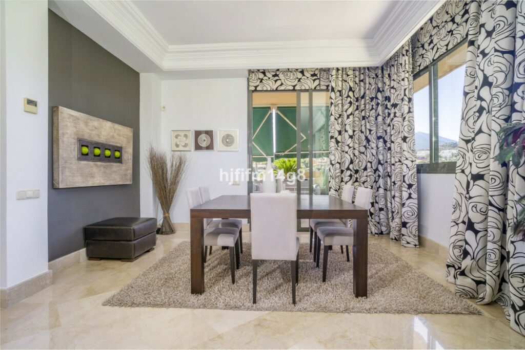 Penthouse Duplex Nueva Andalucía Málaga - image 7
