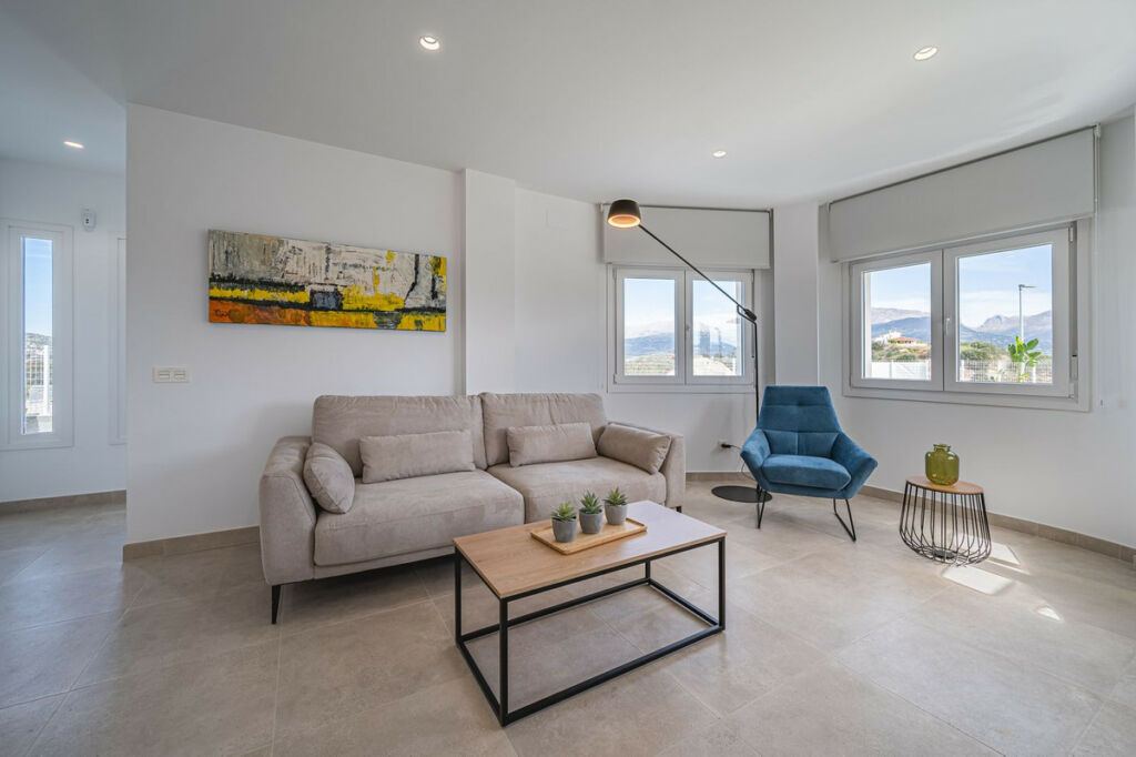Detached Villa La Viñuela Málaga - image 7