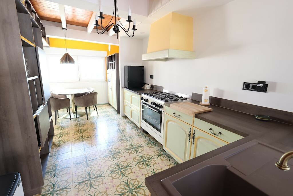 Detached Villa Villamartin Alicante - image 7