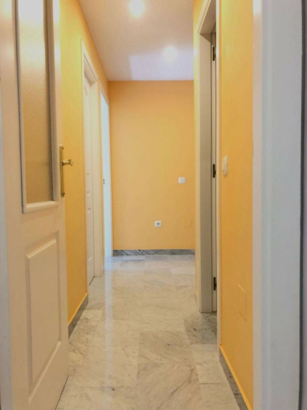 Middle Floor Apartment Nueva Andalucía Málaga - image 7